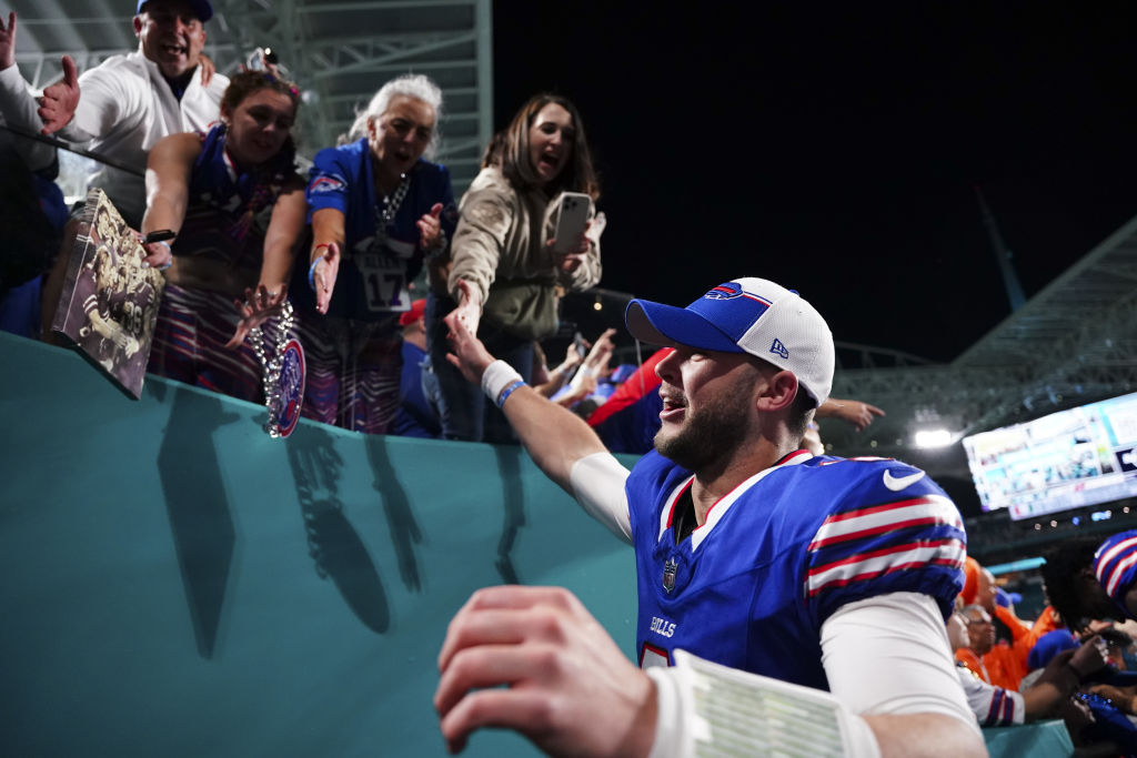 Buffalo Bills v Miami Dolphins