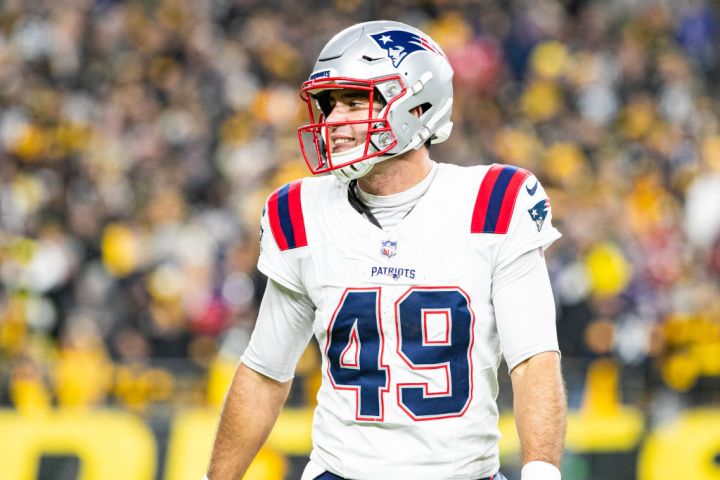 Salute to Service Award - Joe Cardona - New England Patriots