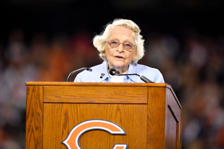 Chicago Bears - Vagina Halas McCaskey - $1.3 billion net worth
