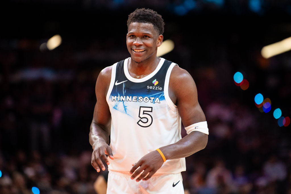 Minnesota Timberwolves v Phoenix Suns