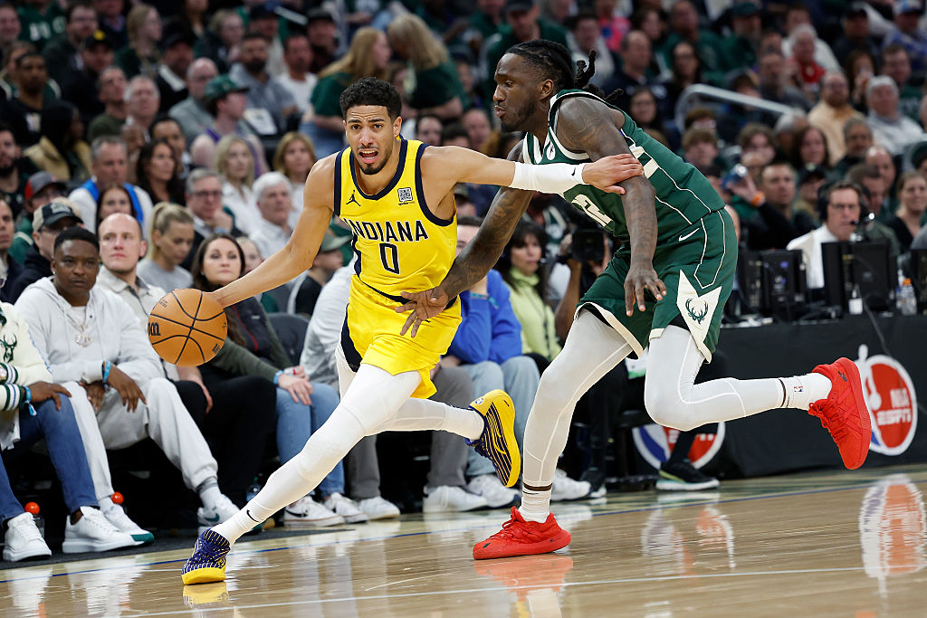 Indiana Pacers v Milwaukee Bucks - Game Three