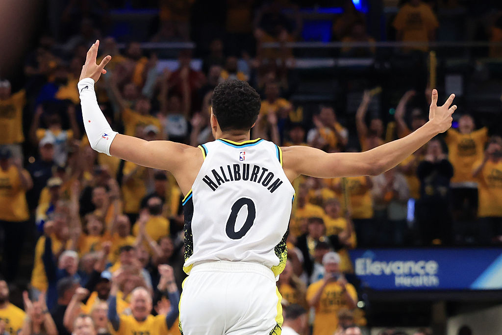 Milwaukee Bucks v Indiana Pacers - Game Five
